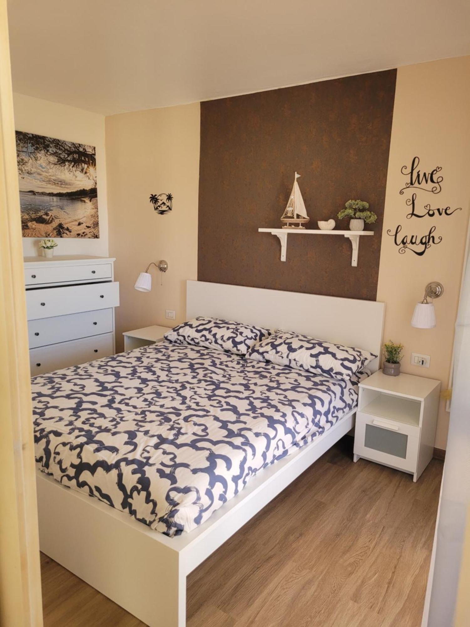 Vignola MareSurf House Mirice公寓 外观 照片